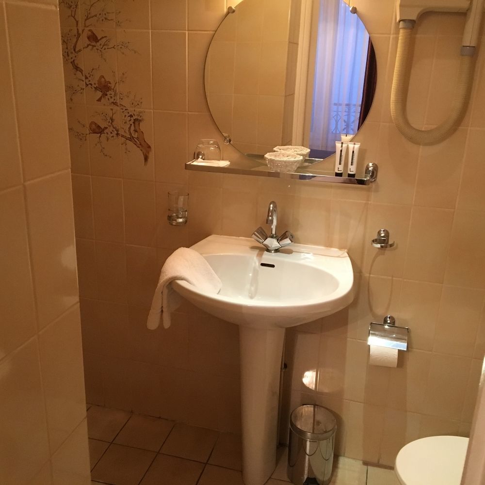 Crystal Hotel Λεβαλουά Περέ Εξωτερικό φωτογραφία